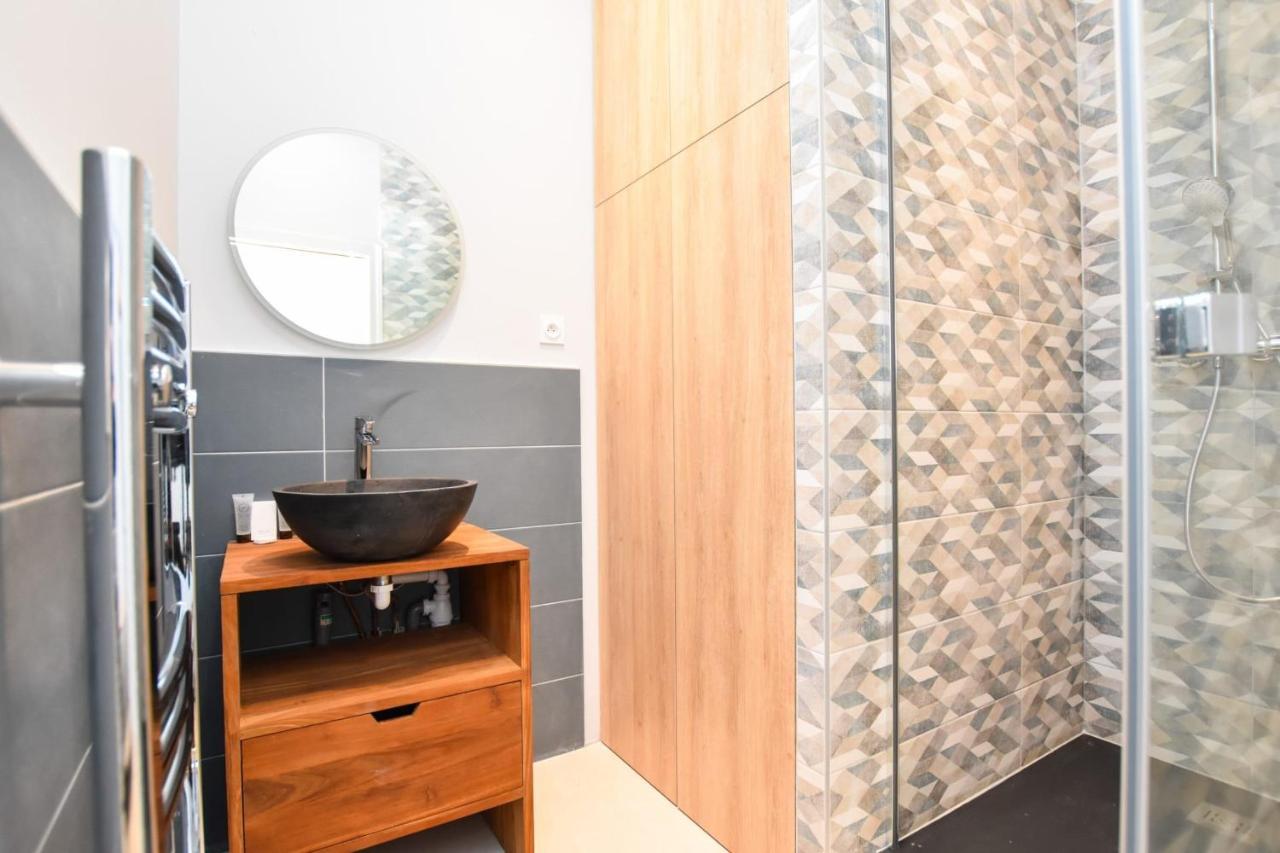 Chic Apartment - 2Br-6P - Gare Du Nord Paris Exterior foto